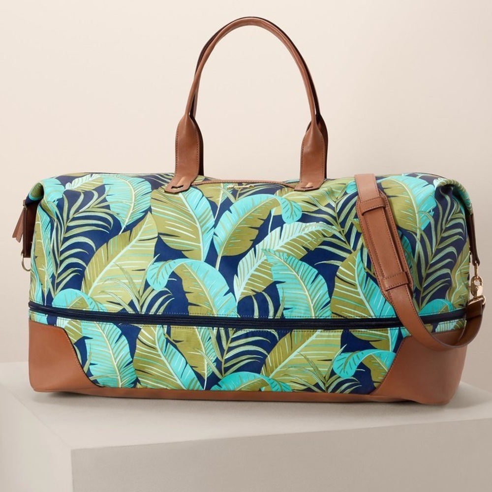 Stella & Dot Vacay bag
